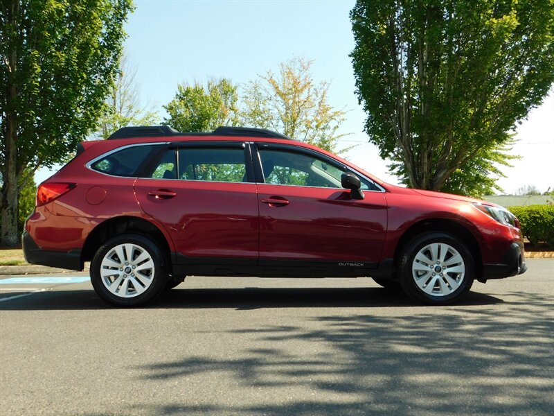 2018 Subaru Outback 2.5i Wagon / Backup Camera / 37,000 MILES / CLEAN   - Photo 4 - Portland, OR 97217