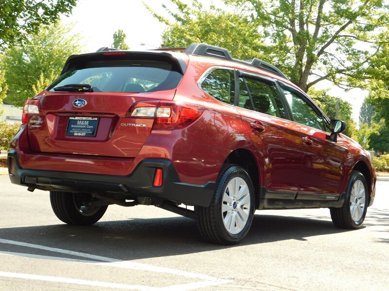 2018 Subaru Outback 2.5i Wagon / Backup Camera / 37,000 MILES / CLEAN   - Photo 8 - Portland, OR 97217