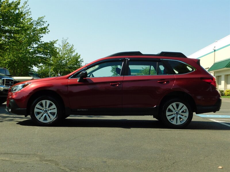 2018 Subaru Outback 2.5i Wagon / Backup Camera / 37,000 MILES / CLEAN   - Photo 3 - Portland, OR 97217