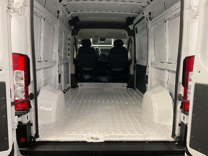 2020 RAM ProMaster 1500 CARGO VAN / HIGH ROOF / 53,000 MILES  Backup Camera / 3.6L V6 / CLEAN VAN - Photo 32 - Gladstone, OR 97027