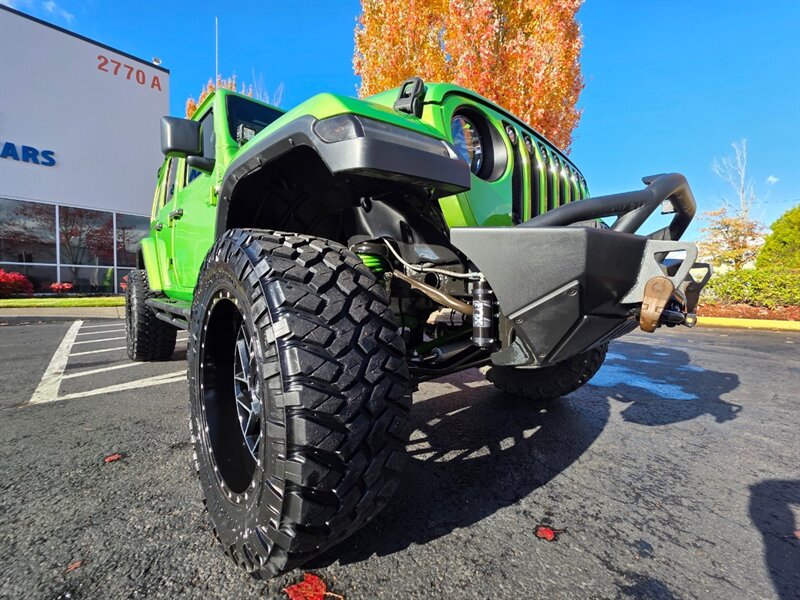 2018 Jeep Wrangler UNLIMITED SAHARA 4X4 LIFTED 6-SPEED 38K miles / Many Custom Upgrades / Very Low Miles / Suspension Lift / Bumpers / Winch / Fully Loaded - Photo 9 - Portland, OR 97217