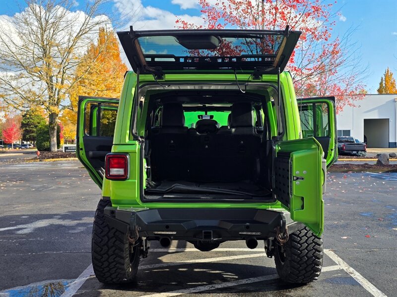 2018 Jeep Wrangler UNLIMITED SAHARA 4X4 LIFTED 6-SPEED 38K miles / Many Custom Upgrades / Very Low Miles / Suspension Lift / Bumpers / Winch / Fully Loaded - Photo 30 - Portland, OR 97217