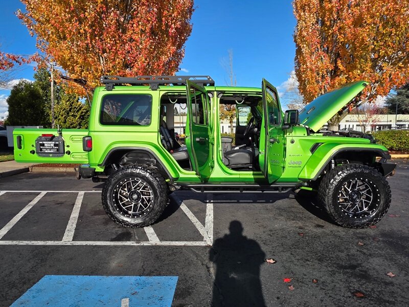 2018 Jeep Wrangler UNLIMITED SAHARA 4X4 LIFTED 6-SPEED 38K miles / Many Custom Upgrades / Very Low Miles / Suspension Lift / Bumpers / Winch / Fully Loaded - Photo 24 - Portland, OR 97217