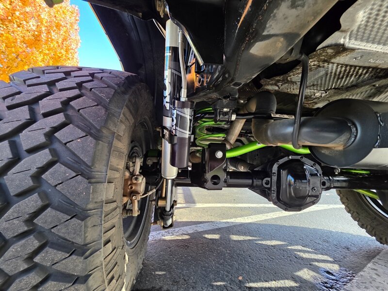 2018 Jeep Wrangler UNLIMITED SAHARA 4X4 LIFTED 6-SPEED 38K miles / Many Custom Upgrades / Very Low Miles / Suspension Lift / Bumpers / Winch / Fully Loaded - Photo 51 - Portland, OR 97217