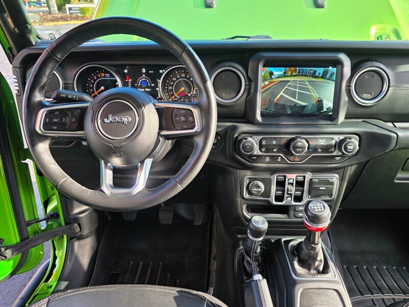 2018 Jeep Wrangler UNLIMITED SAHARA 4X4 LIFTED 6-SPEED 38K miles / Many Custom Upgrades / Very Low Miles / Suspension Lift / Bumpers / Winch / Fully Loaded - Photo 33 - Portland, OR 97217