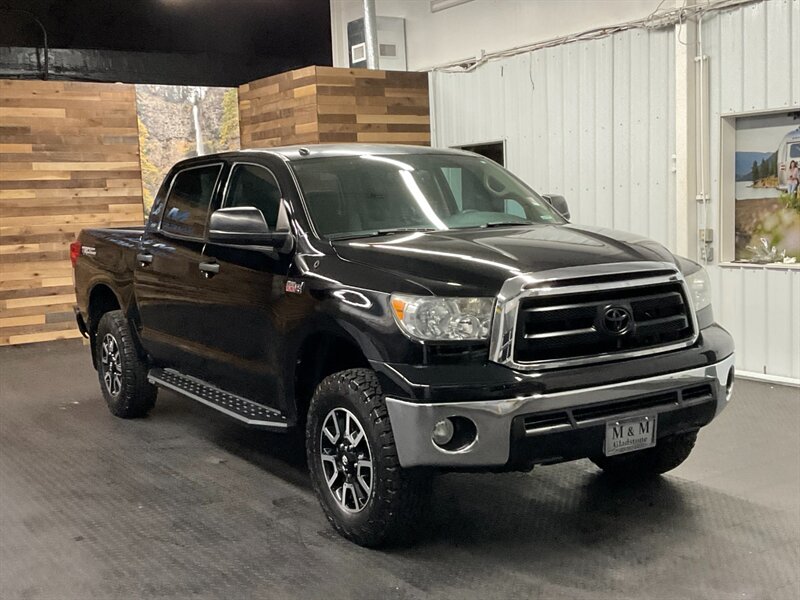 2012 Toyota Tundra TRD OFF RD CREW MAX / 4X4 / 5.7L / NEW BF GOODRICH  NEW TIRES / TRD OFF RD / CREW MAX / CLEAN CLEAN - Photo 2 - Gladstone, OR 97027