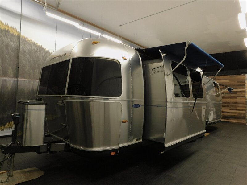 2006 Airstream Rt Classic Series M-30 / 31 Ft w/ Slide Out/75Th A Classic Series M-30   - Photo 57 - Gladstone, OR 97027