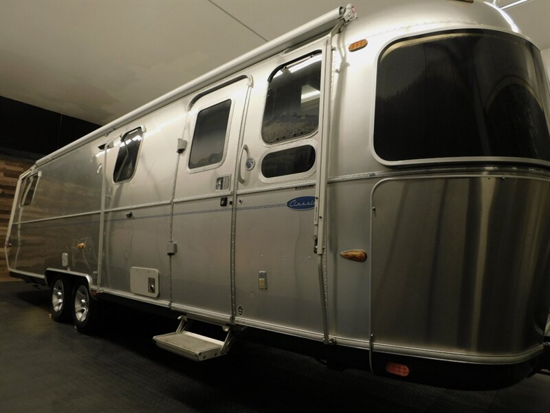 2006 Airstream Rt Classic Series M-30 / 31 Ft w/ Slide Out/75Th A Classic Series M-30   - Photo 52 - Gladstone, OR 97027