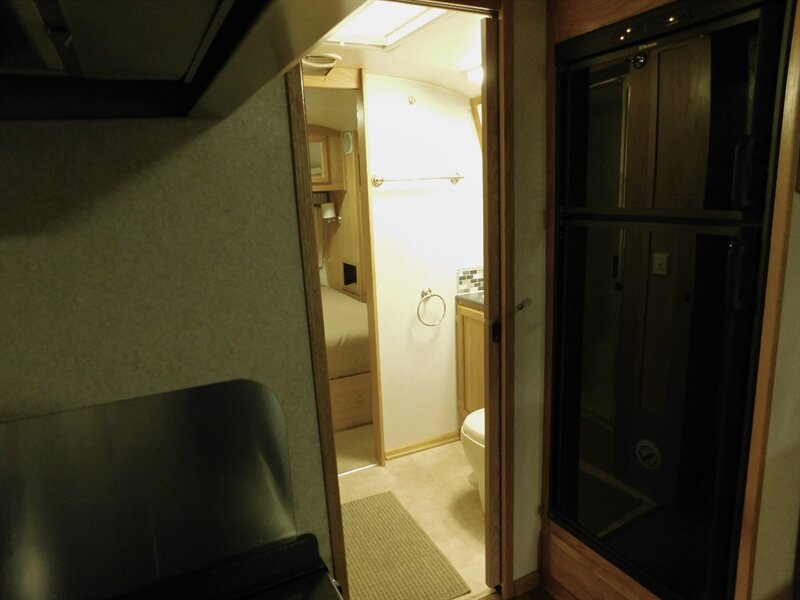 2006 Airstream Rt Classic Series M-30 / 31 Ft w/ Slide Out/75Th A Classic Series M-30   - Photo 39 - Gladstone, OR 97027