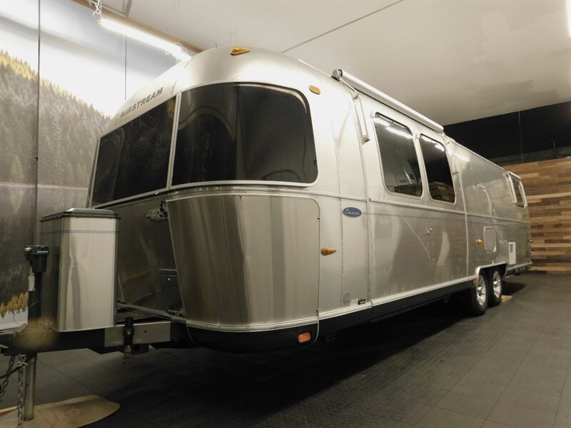 2006 Airstream Rt Classic Series M-30 / 31 Ft w/ Slide Out/75Th A Classic Series M-30   - Photo 44 - Gladstone, OR 97027