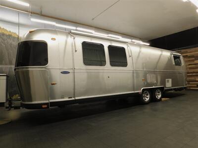 2006 Airstream Rt Classic Series M-30 / 31 Ft w/ Slide Out/75Th A Classic Series M-30