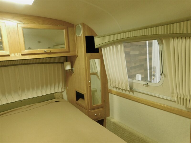 2006 Airstream Rt Classic Series M-30 / 31 Ft w/ Slide Out/75Th A Classic Series M-30   - Photo 29 - Gladstone, OR 97027