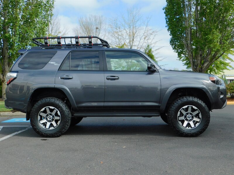 2020 Toyota 4Runner TRD Off-Road 4X4 /TRD Leather Heated Seats /LIFTED   - Photo 4 - Portland, OR 97217