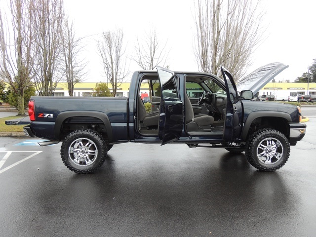 2007 Chevrolet Silverado 1500 Classic LT / Crew Cab / 4X4 / LIFTED LIFTED   - Photo 30 - Portland, OR 97217