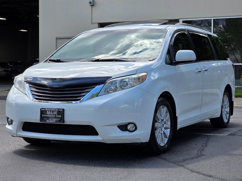 2011 Toyota Sienna XLE 4WD / ALL WHEEL DRIVE / 7-PASSENGER / NAVi / CAM / DVD /SUNROOF / LEATHER / RECORDS - Photo 1 - Portland, OR 97217