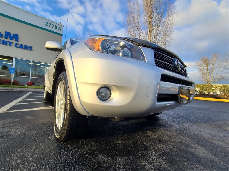 2006 Toyota RAV4 Sport  / FOUR WHEEL DRIVE / EXCELLENT CONDITION ! - Photo 10 - Portland, OR 97217