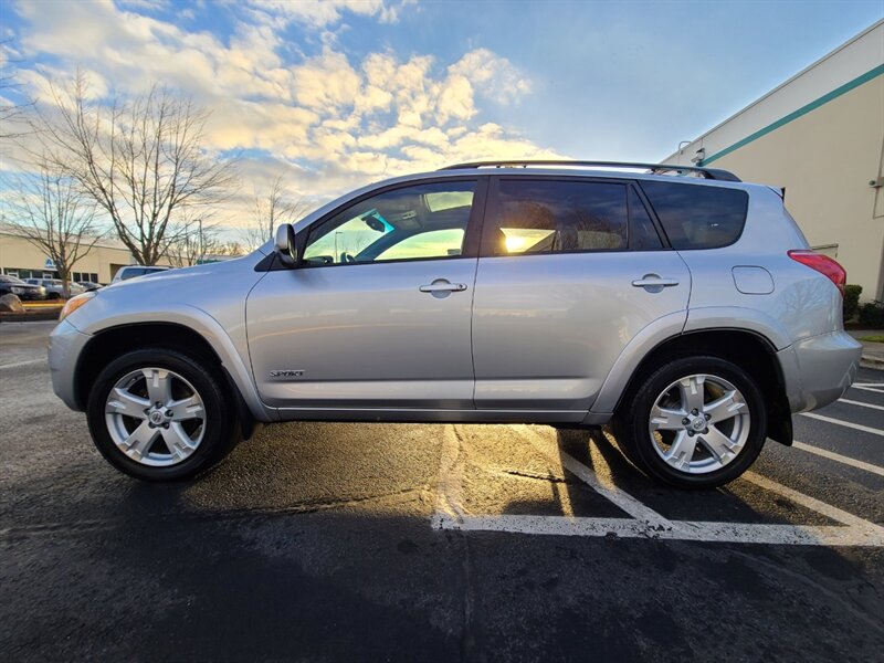 2006 Toyota RAV4 Sport  / FOUR WHEEL DRIVE / EXCELLENT CONDITION ! - Photo 3 - Portland, OR 97217