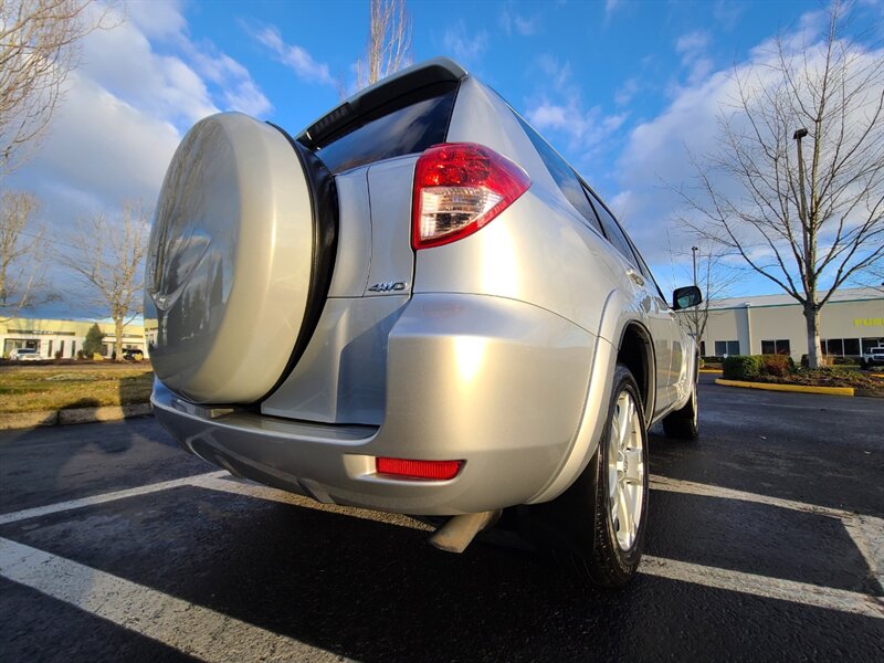 2006 Toyota RAV4 Sport  / FOUR WHEEL DRIVE / EXCELLENT CONDITION ! - Photo 11 - Portland, OR 97217