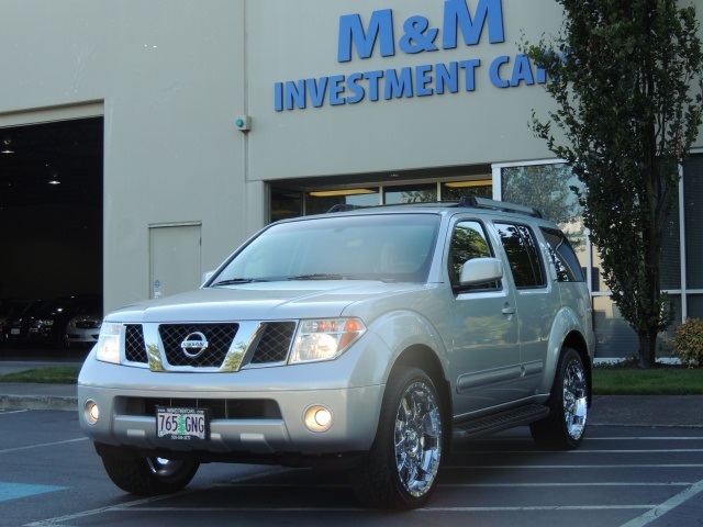 2005 Nissan Pathfinder LE / 4X4 / 3RD Seat / Navigation / 22-inch Wheels   - Photo 43 - Portland, OR 97217