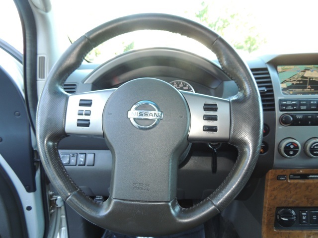 2005 Nissan Pathfinder LE / 4X4 / 3RD Seat / Navigation / 22-inch Wheels   - Photo 30 - Portland, OR 97217