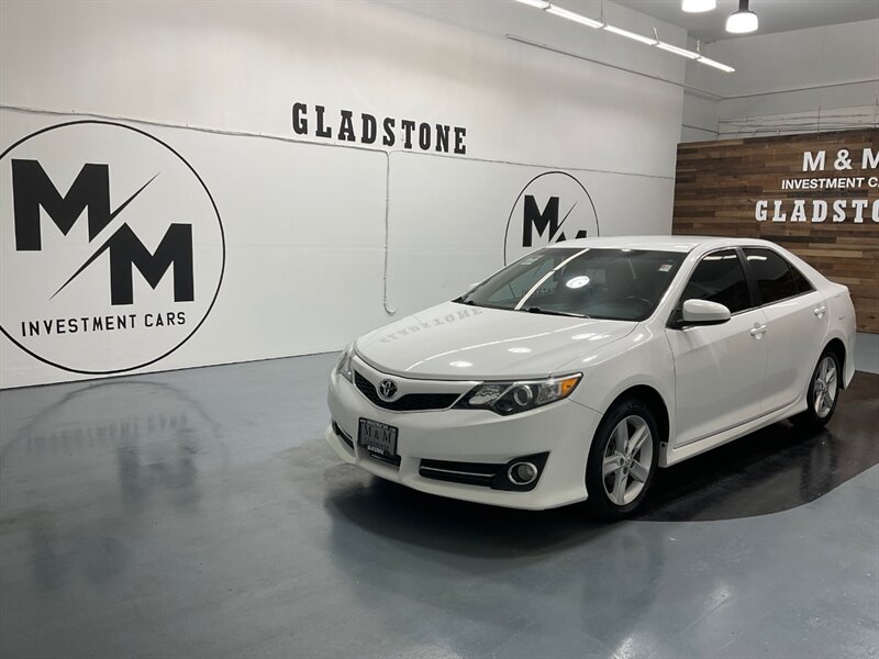 2014 Toyota Camry SE Sedan / 2.5L 4Cyl / Backup Camera / Excel Cond   - Photo 5 - Gladstone, OR 97027