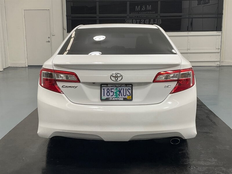 2014 Toyota Camry SE Sedan / 2.5L 4Cyl / Backup Camera / Excel Cond   - Photo 7 - Gladstone, OR 97027