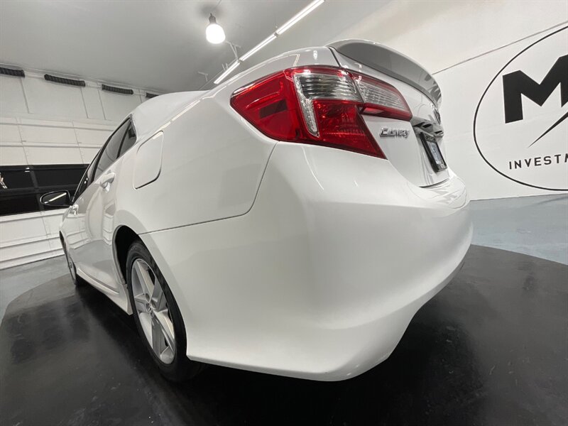 2014 Toyota Camry SE Sedan / 2.5L 4Cyl / Backup Camera / Excel Cond   - Photo 44 - Gladstone, OR 97027