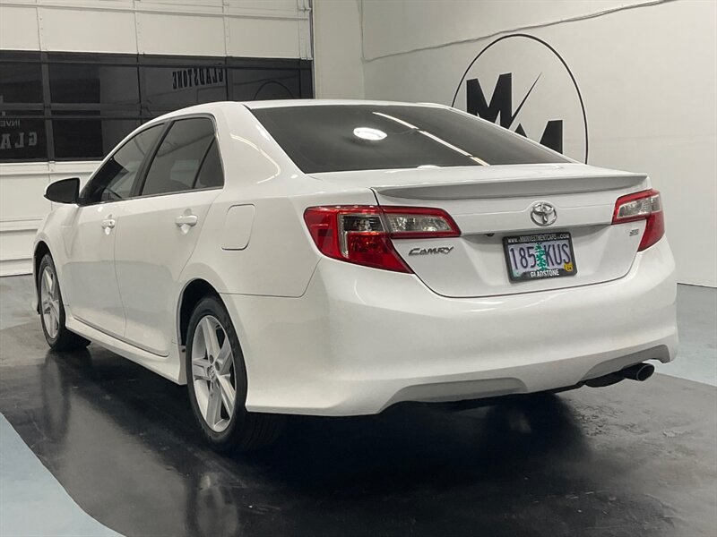 2014 Toyota Camry SE Sedan / 2.5L 4Cyl / Backup Camera / Excel Cond   - Photo 8 - Gladstone, OR 97027