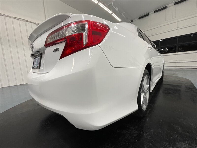 2014 Toyota Camry SE Sedan / 2.5L 4Cyl / Backup Camera / Excel Cond   - Photo 43 - Gladstone, OR 97027