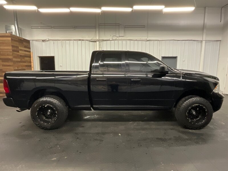 2013 RAM 1500 Tradesman Crew Cab 4X4 / 5.7L HEMI / LIFTED TRUCK  Local Truck / Rust Free /SHARP & CLEAN !! - Photo 4 - Gladstone, OR 97027