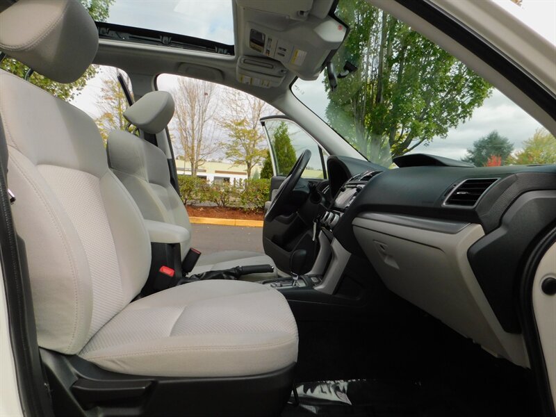 2018 Subaru Forester 2.5i Premium Sport Utilty / Pano Sunroof / 1-OWNER   - Photo 15 - Portland, OR 97217