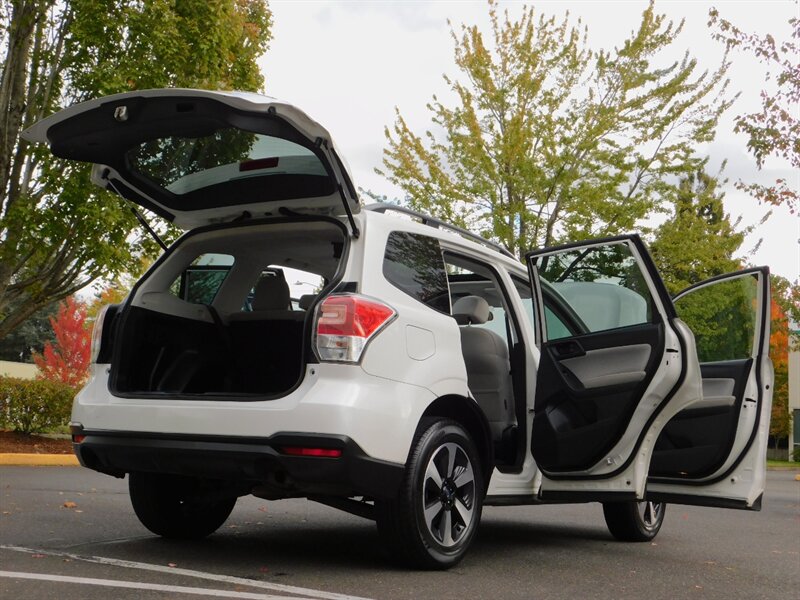 2018 Subaru Forester 2.5i Premium Sport Utilty / Pano Sunroof / 1-OWNER   - Photo 29 - Portland, OR 97217