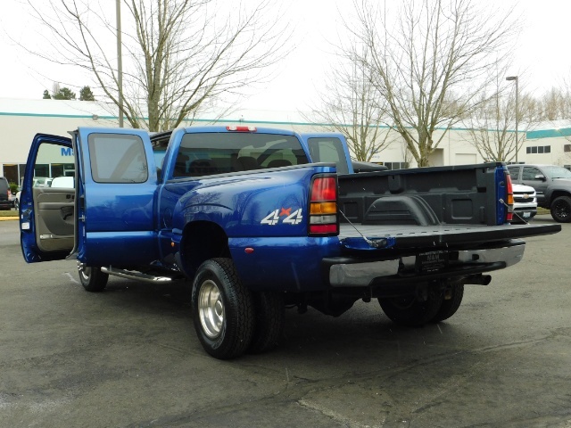 2004 Chevrolet Silverado 3500 LT 4dr / 4X4 / V8 8.1Liter / DUALLY / LOW LOW MILE   - Photo 23 - Portland, OR 97217