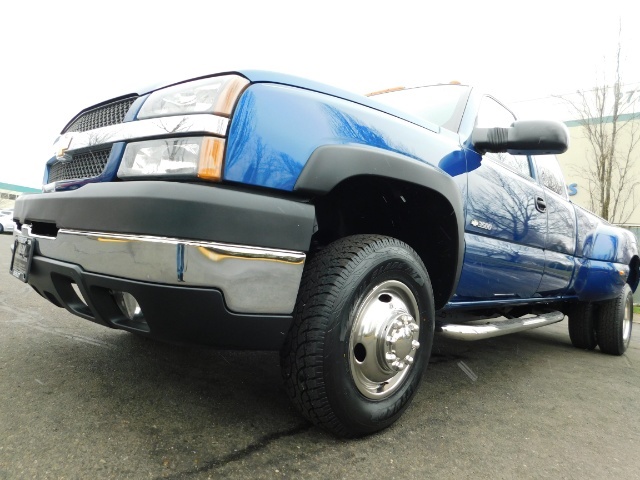 2004 Chevrolet Silverado 3500 LT 4dr / 4X4 / V8 8.1Liter / DUALLY / LOW LOW MILE   - Photo 20 - Portland, OR 97217