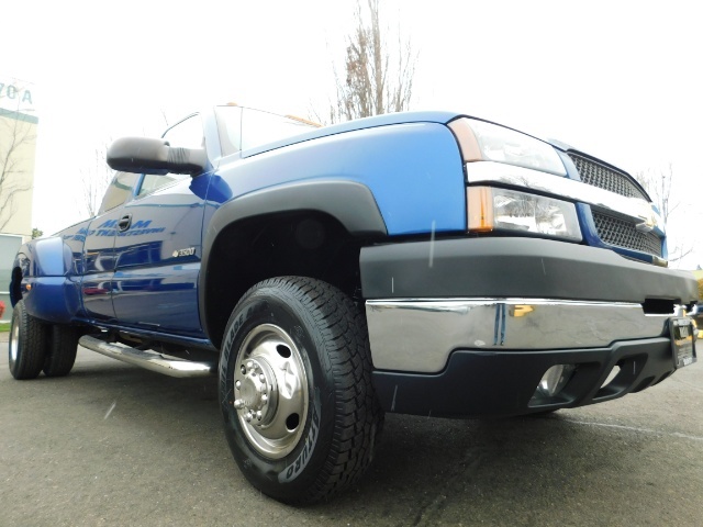 2004 Chevrolet Silverado 3500 LT 4dr / 4X4 / V8 8.1Liter / DUALLY / LOW LOW MILE   - Photo 35 - Portland, OR 97217