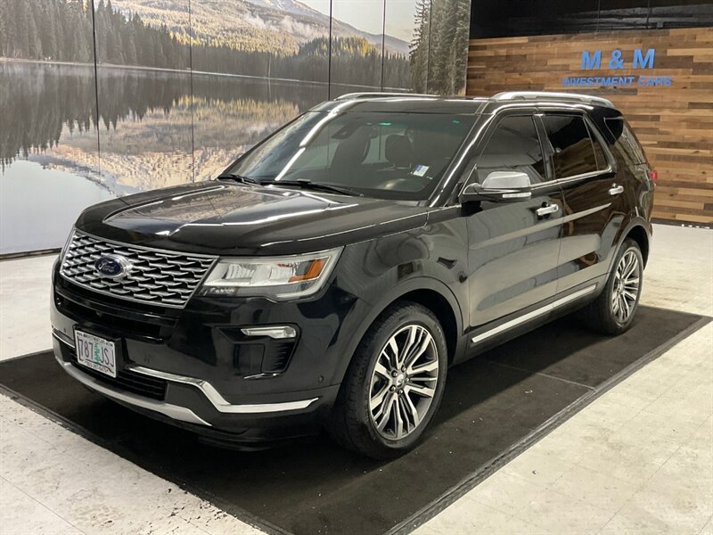 2018 Ford Explorer Platinum 4X4 / 3.5L V6 ECOBOOST /  53,000 MILES  / 3RD ROW SEAT / Panoramic Sunroof / Leather w. Heated & Cooled Seats / FULLY LOADED - Photo 1 - Gladstone, OR 97027