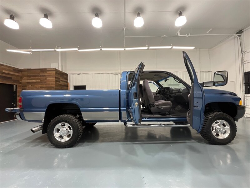 2002 Dodge Ram 2500 SLT Quad Cab 4X4 / 5.9L DIESEL / 5-SPEED MANUAL  / LOCAL TRUCK w. ZERO RUST / BRAND NEW SET OF TIRES - Photo 6 - Gladstone, OR 97027