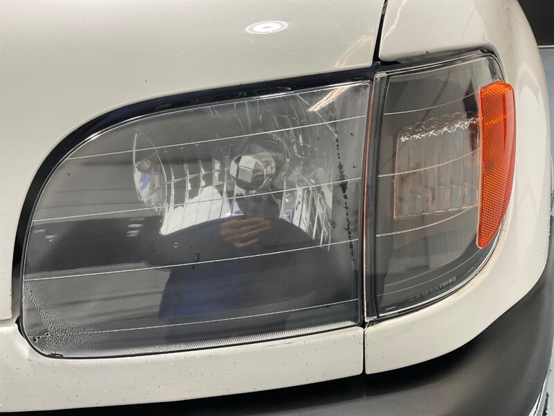 2000 Toyota Tundra SR5 4X4 / 4.7L V8/LIFTED/FRESH TIMING BELT SERVICE / ZERO RUST - Photo 27 - Gladstone, OR 97027