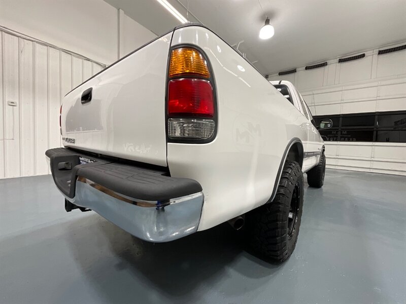 2000 Toyota Tundra SR5 4X4 / 4.7L V8/LIFTED/FRESH TIMING BELT SERVICE / ZERO RUST - Photo 51 - Gladstone, OR 97027