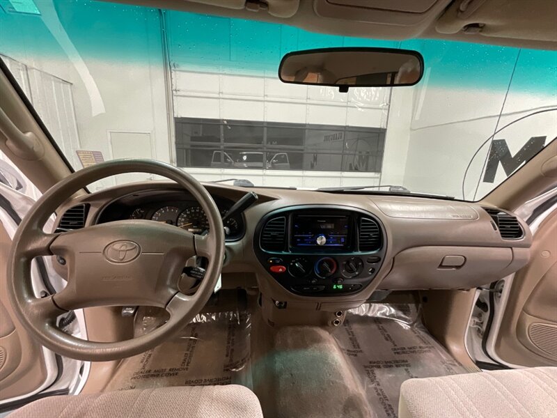 2000 Toyota Tundra SR5 4X4 / 4.7L V8/LIFTED/FRESH TIMING BELT SERVICE / ZERO RUST - Photo 36 - Gladstone, OR 97027