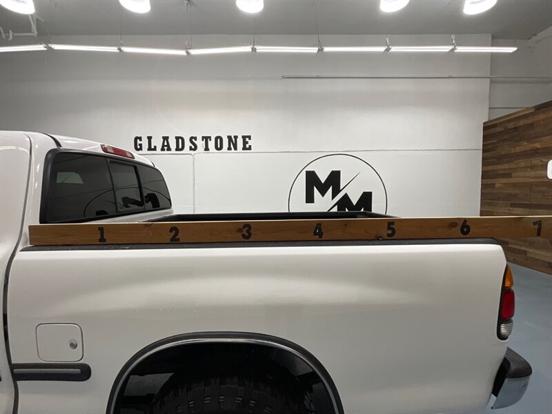 2000 Toyota Tundra SR5 4X4 / 4.7L V8/LIFTED/FRESH TIMING BELT SERVICE / ZERO RUST - Photo 9 - Gladstone, OR 97027