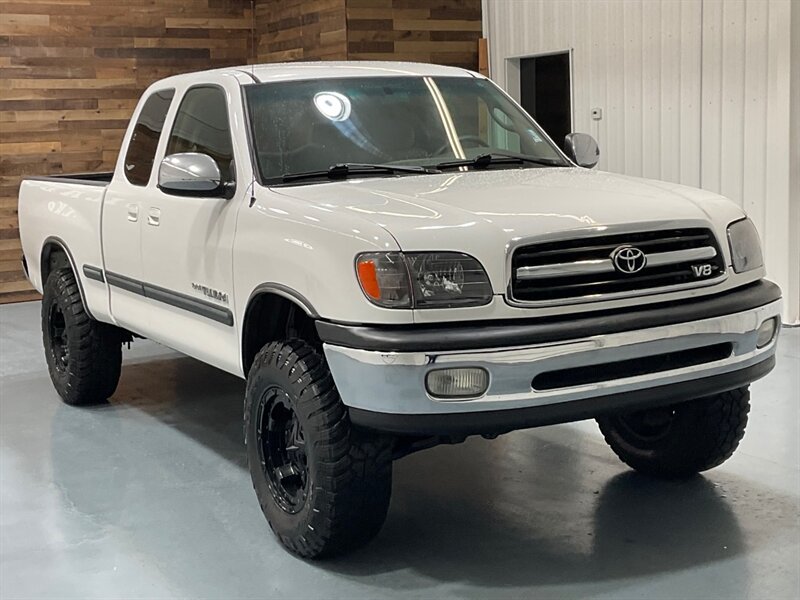2000 Toyota Tundra SR5 4X4 / 4.7L V8/LIFTED/FRESH TIMING BELT SERVICE / ZERO RUST - Photo 2 - Gladstone, OR 97027