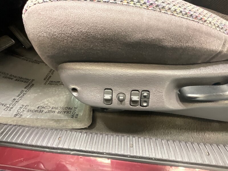2001 Dodge Ram 2500 SLT Laramie 4X4 5.9L CUMMINS DIESEL/74K MILES /LOCAL OREGON TRUCK w. ZERO RUST /1-OWNER - Photo 20 - Gladstone, OR 97027