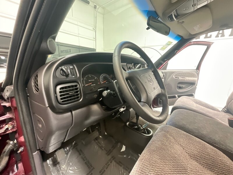 2001 Dodge Ram 2500 SLT Laramie 4X4 5.9L CUMMINS DIESEL/74K MILES /LOCAL OREGON TRUCK w. ZERO RUST /1-OWNER - Photo 38 - Gladstone, OR 97027