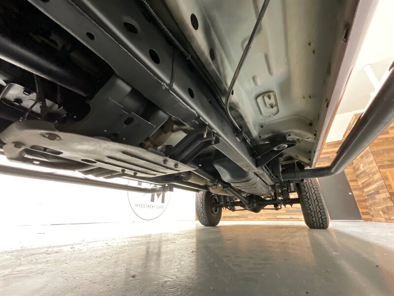 2001 Dodge Ram 2500 SLT 4X4 / 5.9L CUMMINS DIESEL /1-OWNER / 74K MILES / LOCAL OREGON TRUCK / ZERO RUST / LONG BED - Photo 48 - Gladstone, OR 97027