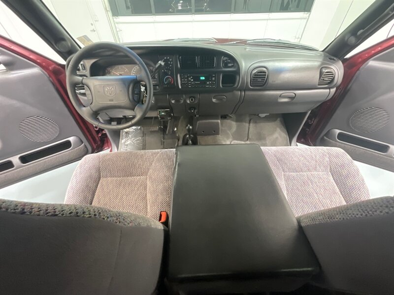 2001 Dodge Ram 2500 SLT Laramie 4X4 5.9L CUMMINS DIESEL/74K MILES /LOCAL OREGON TRUCK w. ZERO RUST /1-OWNER - Photo 39 - Gladstone, OR 97027