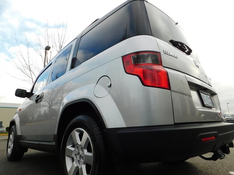 2010 Honda Element Sport Utility / ALL WHEEL DRIVE / 1-OWNER   - Photo 11 - Portland, OR 97217