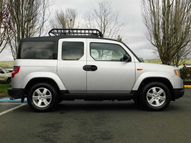 2010 Honda Element Sport Utility / ALL WHEEL DRIVE / 1-OWNER   - Photo 4 - Portland, OR 97217