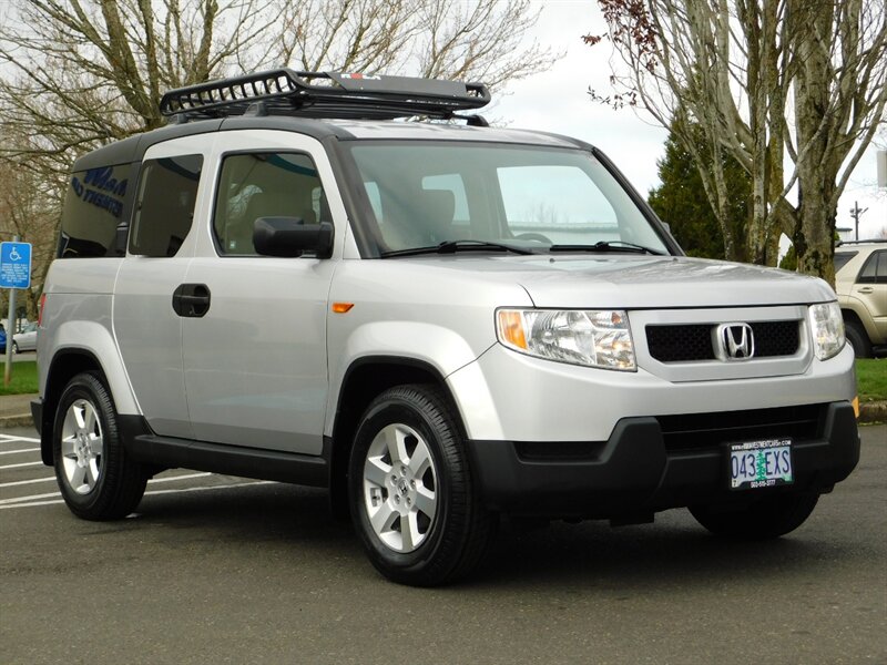 2010 Honda Element Sport Utility / ALL WHEEL DRIVE / 1-OWNER   - Photo 2 - Portland, OR 97217