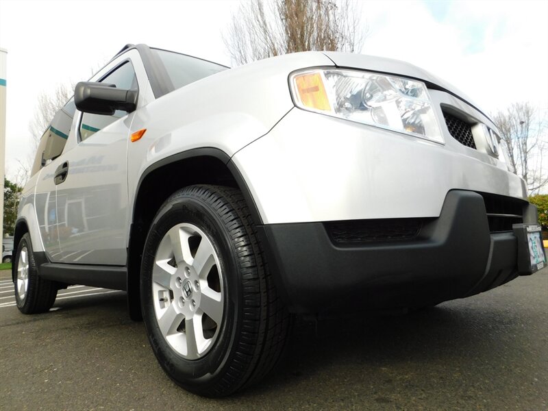 2010 Honda Element Sport Utility / ALL WHEEL DRIVE / 1-OWNER   - Photo 10 - Portland, OR 97217